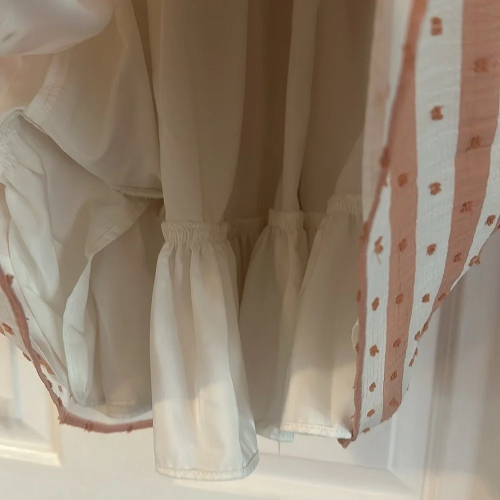 Pastourelle by Pippa & Julie White & Tan Sleeveless Sundress with Flutter Sleeve